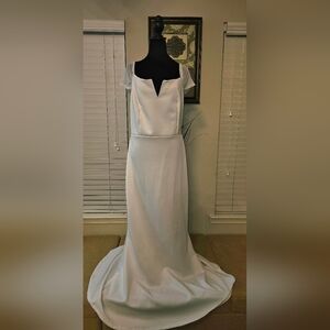 A white formal dress size XL no brand.